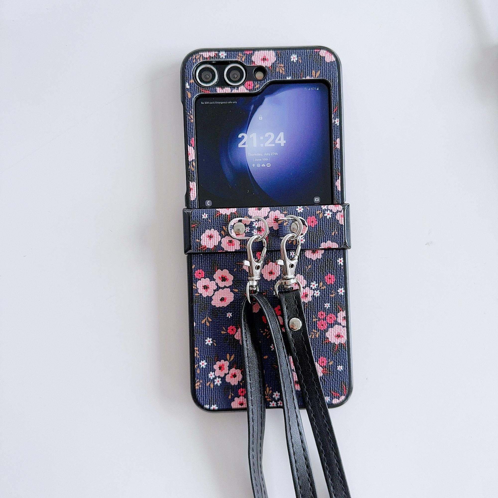 For Samsung Galaxy Z Flip6 5G Small Flowers Pattern PU Leather Coated PC Phone Cover with Crossbody Strap Blue
For Samsung Galaxy Z Flip6 5G Small Flowers Pattern PU Leather Coated PC Phone Cover with Crossbody Strap Blue