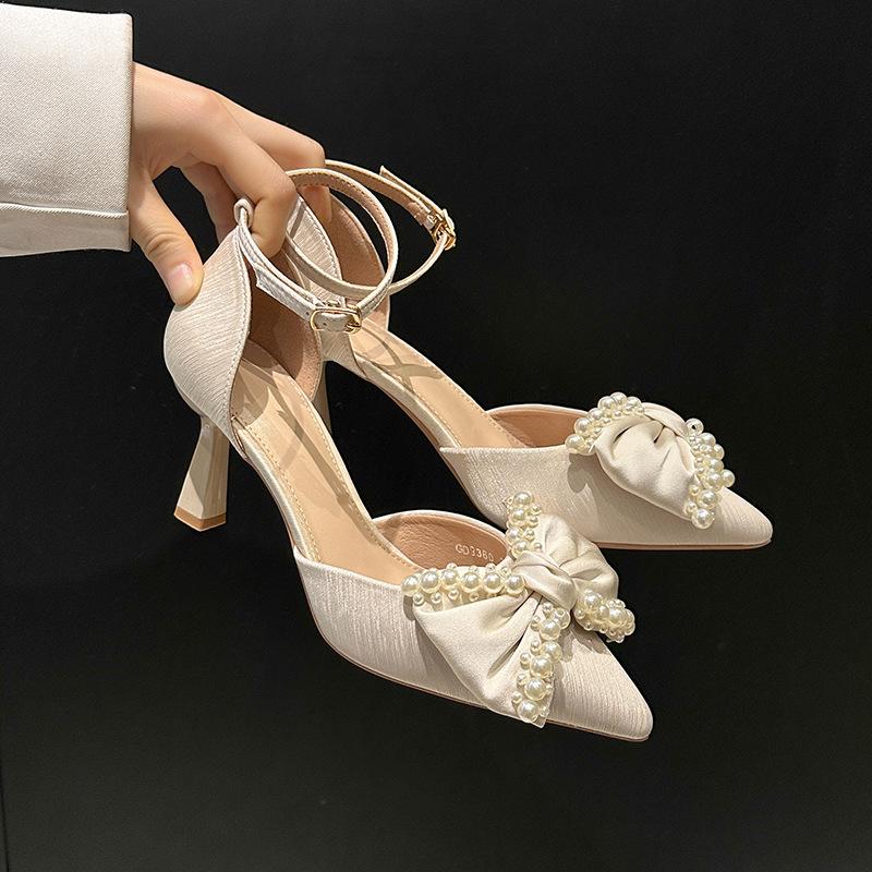 Pointed high heels, birthday gift for girlfriends at the age of 18, adult gift, thin heels, single shoes with skirts, temperament bridesmaid shoes 39
Pointed high heels, birthday gift for girlfriends at the age of 18, adult gift, thin heels, single shoes with skirts, temperament bridesmaid shoes 39