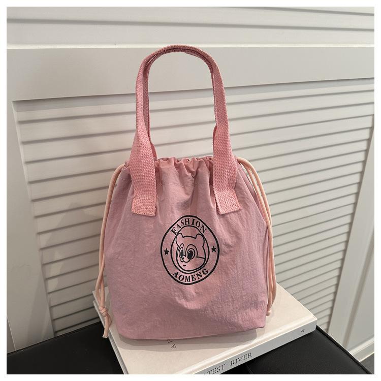New Fashi Waterproof Drawstring Shoulder Bag Lightweight Comfortable and Versatile Bucket Bag for Commuting Bag Lunch Box Tote рожевий
New Fashi Waterproof Drawstring Shoulder Bag Lightweight Comfortable and Versatile Bucket Bag for Commuting Bag Lunch Box Tote рожевий