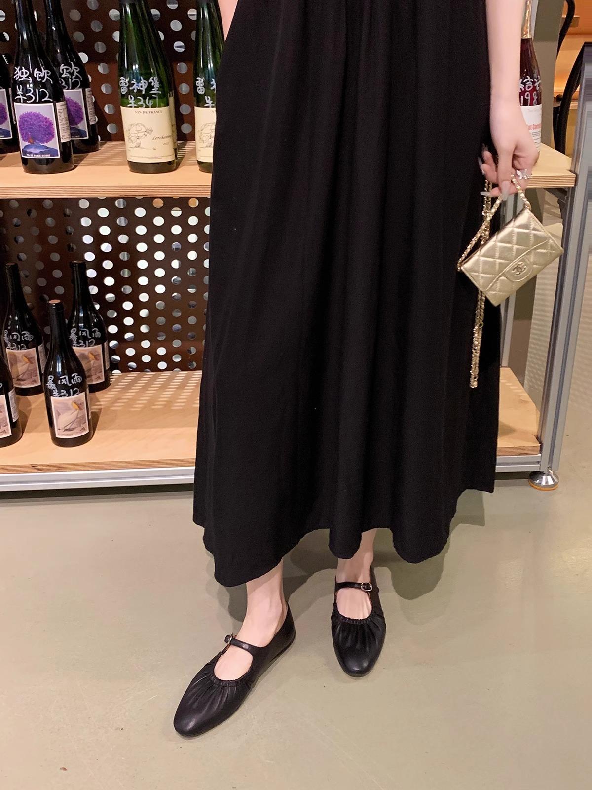 Модные женские сандалии 2024 Элегантные офисные женские туфли и сандалии Женская повседневная обувь Сандалии на квадратном каблуке Слипоны Женские балетки 37 чёрный
Модные женские сандалии 2024 Элегантные офисные женские туфли и сандалии Женская повседневная обувь Сандалии на квадратном каблуке Слипоны Женские балетки 37 чёрный