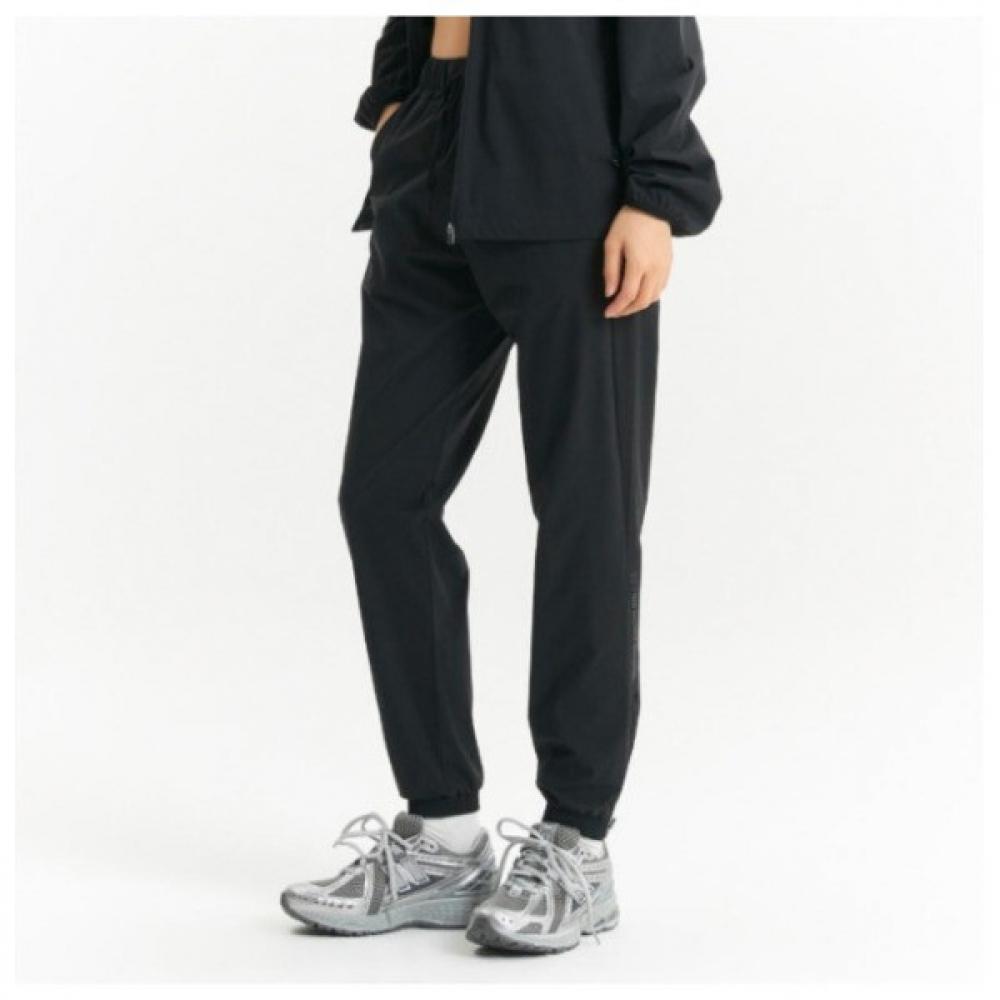 New Balance Pants Rqk Nbnte12333 19 Uni Running Essentials Speed Jogger Pants Bla Black series/75
New Balance Pants Rqk Nbnte12333 19 Uni Running Essentials Speed Jogger Pants Bla Black series/75