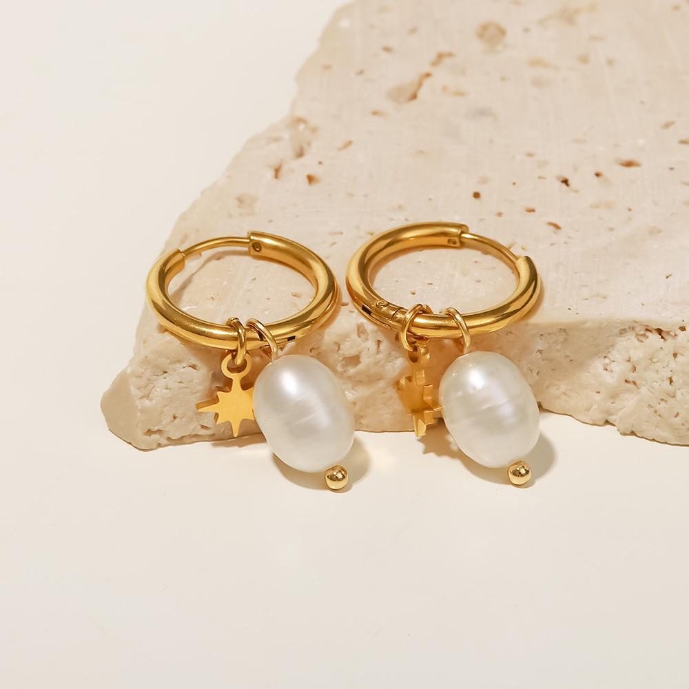 18k Natural Freshwater Pearl Star Pendant Hoop Earrings - Women s Fashion, Versatile, Gold-Plated Stainless Steel.
18k Natural Freshwater Pearl Star Pendant Hoop Earrings - Women s Fashion, Versatile, Gold-Plated Stainless Steel.