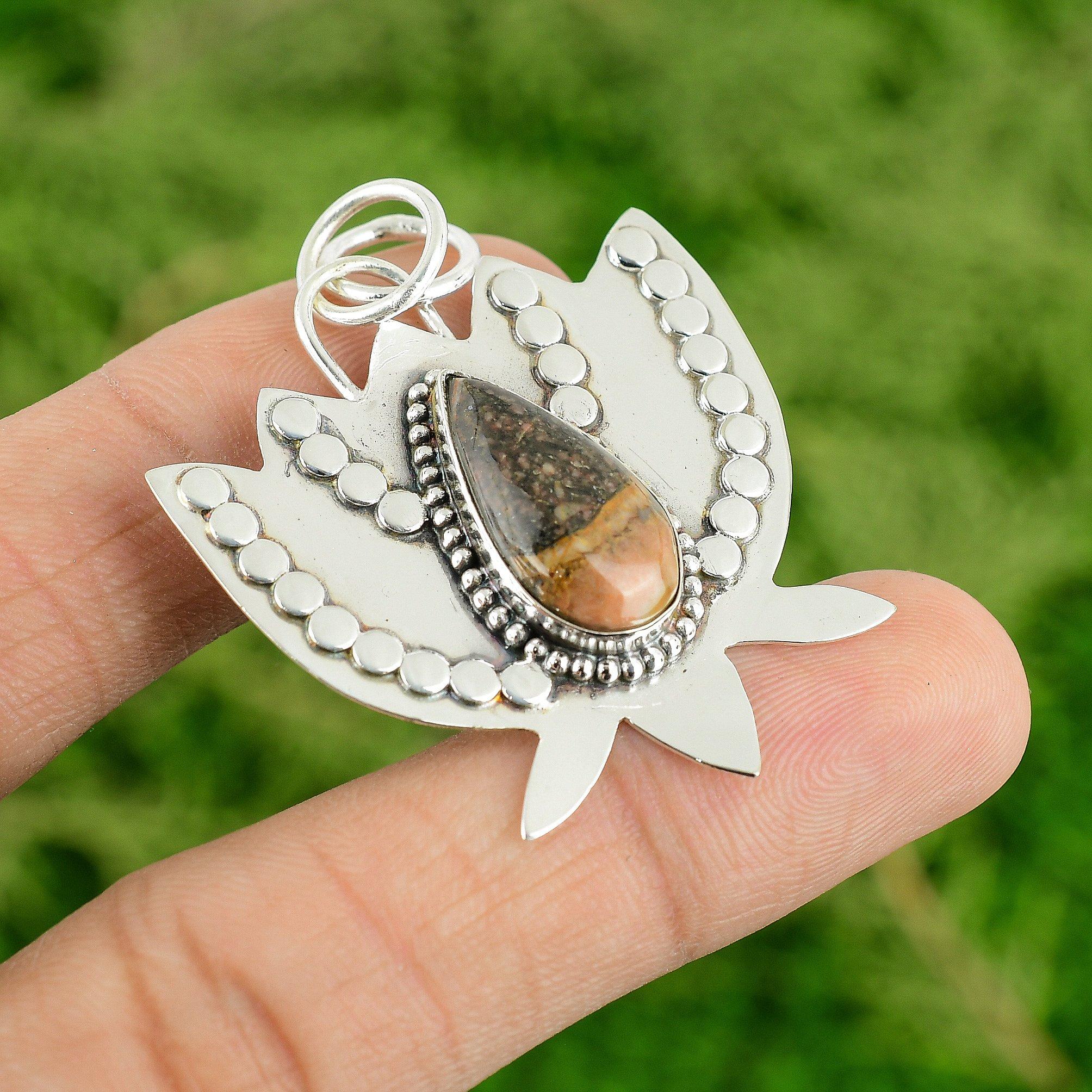 Daughters Day Sale 925 Silver Natural Bauxite Unique Ethnic Lotus Wife Pendant
Daughters Day Sale 925 Silver Natural Bauxite Unique Ethnic Lotus Wife Pendant