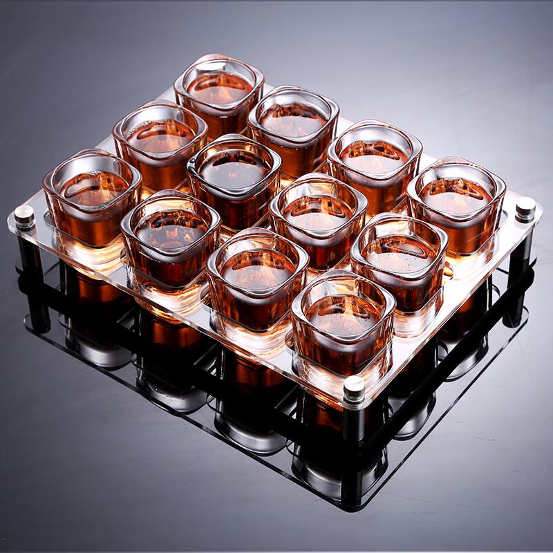 Qianxing Square Glass Spirit Cup Set with Holder
Qianxing Square Glass Spirit Cup Set with Holder