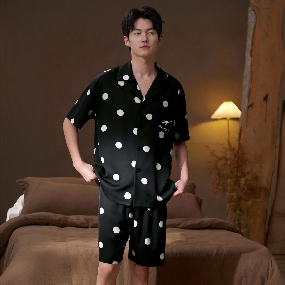 Men s Black Ice Silk Summer Pajama Set - Short-Sleeved Top with Shorts, Indoor/Outdoor Use, Luxurious Feel 3XL
Men s Black Ice Silk Summer Pajama Set - Short-Sleeved Top with Shorts, Indoor/Outdoor Use, Luxurious Feel 3XL