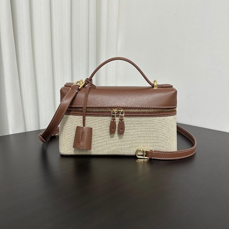 New summer fashion versatile cowhide lunch box bag high-end leather shoulder crossbody portable women s bag 23*13*8cm
New summer fashion versatile cowhide lunch box bag high-end leather shoulder crossbody portable women s bag 23*13*8cm