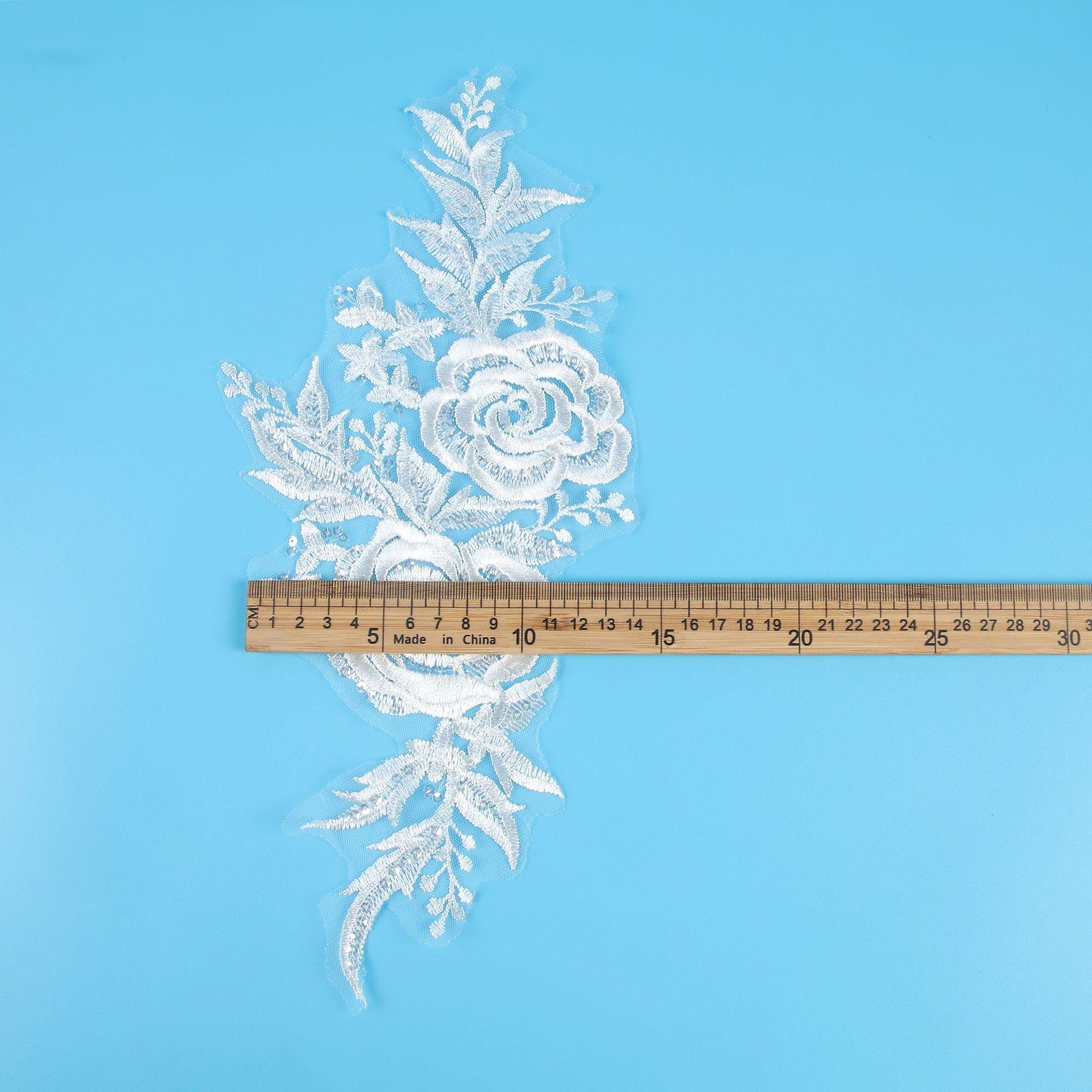 Car Bone Pair Flower Wedding Dress Evening Dress Children S Princess Dress Patch Pair Flower Bridal Headdress Jewelry Lace Headband Material B white/crystal piece (35 * 15CM)
Car Bone Pair Flower Wedding Dress Evening Dress Children S Princess Dress Patch Pair Flower Bridal Headdress Jewelry Lace Headband Material B white/crystal piece (35 * 15CM)