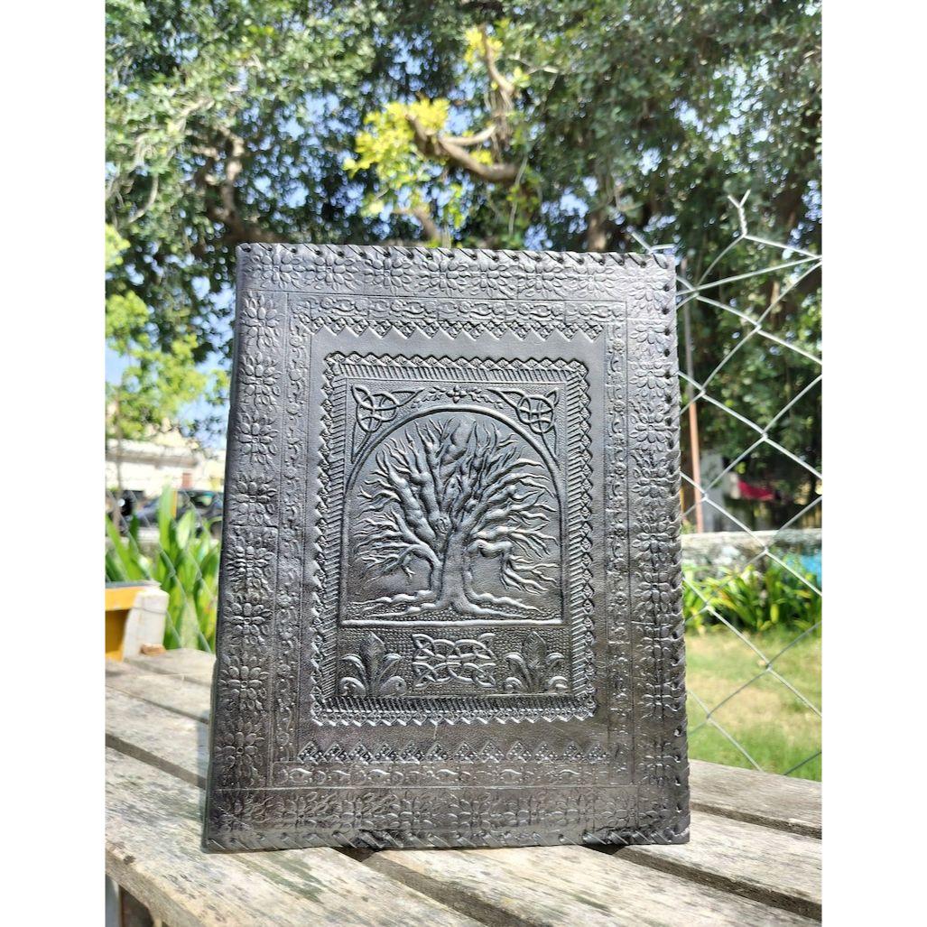 Handcrafted Tree Of Life Leather Journal: for Diaries, Grimoires, and Memorable Gifts, Perfect for Him on Birthdays or Christmas 13 x 10 in ( 300 Pages )
Handcrafted Tree Of Life Leather Journal: for Diaries, Grimoires, and Memorable Gifts, Perfect for Him on Birthdays or Christmas 13 x 10 in ( 300 Pages )