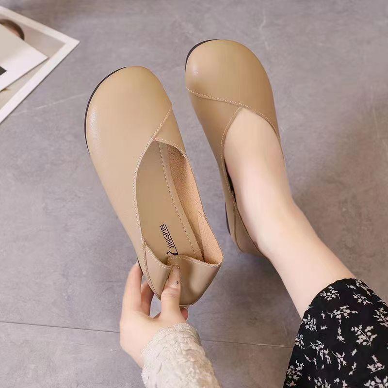 2025 new autumn flat-soled single shoes women s soft leather simple shallow mouth square head grandma shoes casual retro one-pedal lazy 40 хакі
2025 new autumn flat-soled single shoes women s soft leather simple shallow mouth square head grandma shoes casual retro one-pedal lazy 40 хакі