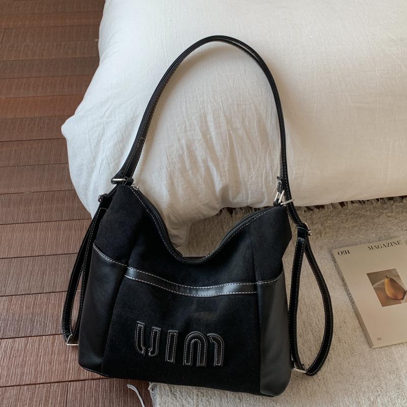 Autumn new large-capacity student class commuting bag women s high-value underarm bag fashionable and simple tote bag
Autumn new large-capacity student class commuting bag women s high-value underarm bag fashionable and simple tote bag