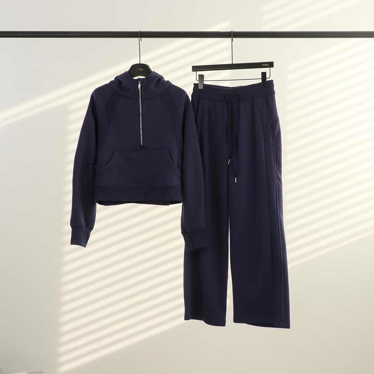 Autumn/Winter Women s Fleece-Lined Half-Zip Hooded Sweatshirt, Loose Fit for Yoga & Outdoor Sports XL (60-65 kg)
Autumn/Winter Women s Fleece-Lined Half-Zip Hooded Sweatshirt, Loose Fit for Yoga & Outdoor Sports XL (60-65 kg)
