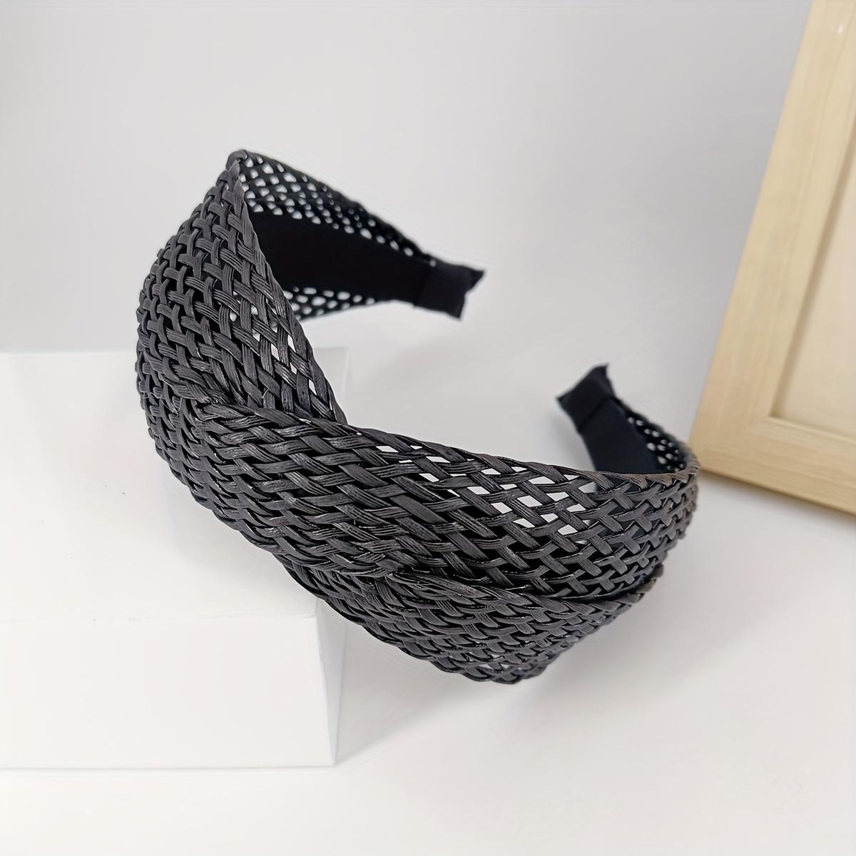 7Cm Wide Rattan Strips Woven in a Crisscross Pattern to Create a Fabric Hairband. чорний
7Cm Wide Rattan Strips Woven in a Crisscross Pattern to Create a Fabric Hairband. чорний