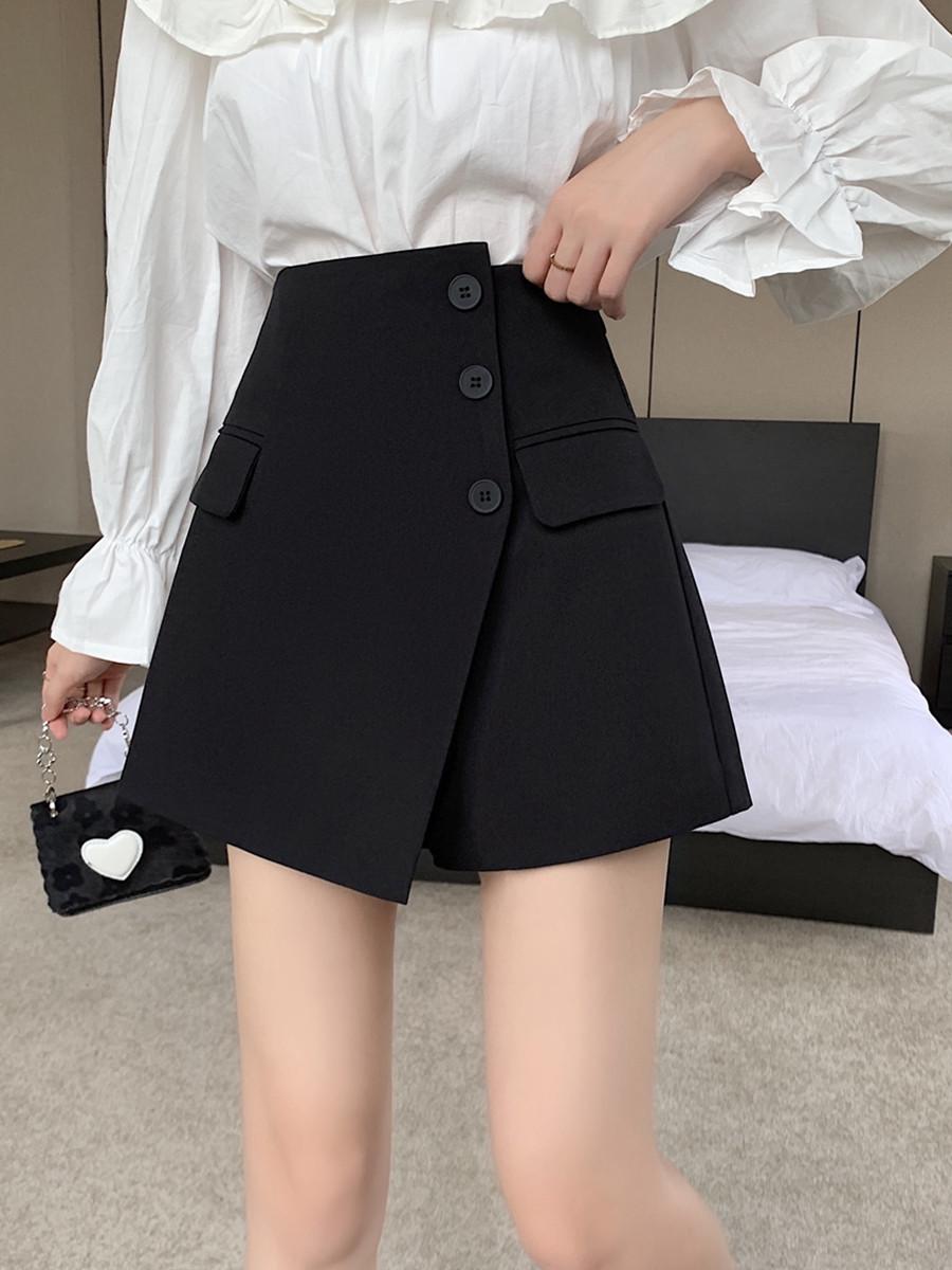 Women s Plus Size Black Khaki Skirt: A-line Mini Slimming Skirt with Belly Coverage and Culottes Design. 4XL
Women s Plus Size Black Khaki Skirt: A-line Mini Slimming Skirt with Belly Coverage and Culottes Design. 4XL