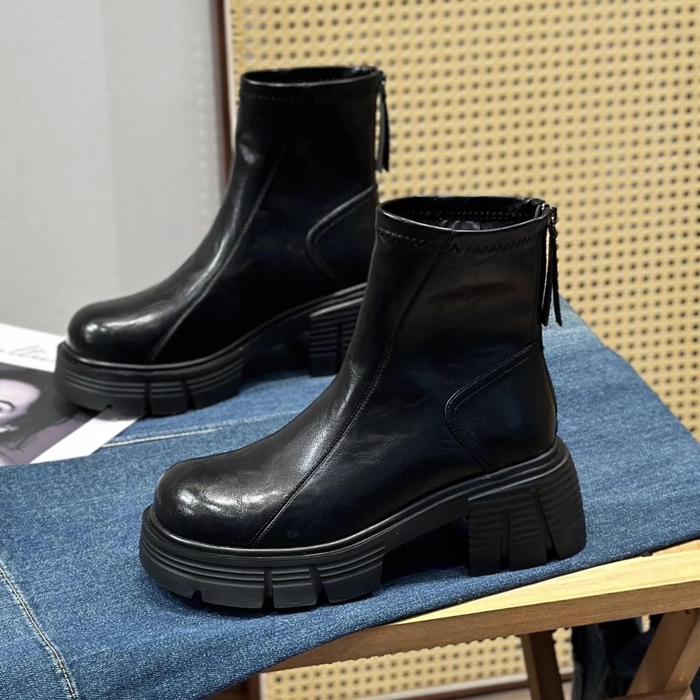 2025 осень и зима новые модные короткие ботинки на толстой подошве, универсальные короткие ботинки в британском стиле 39 чёрный
2025 осень и зима новые модные короткие ботинки на толстой подошве, универсальные короткие ботинки в британском стиле 39 чёрный