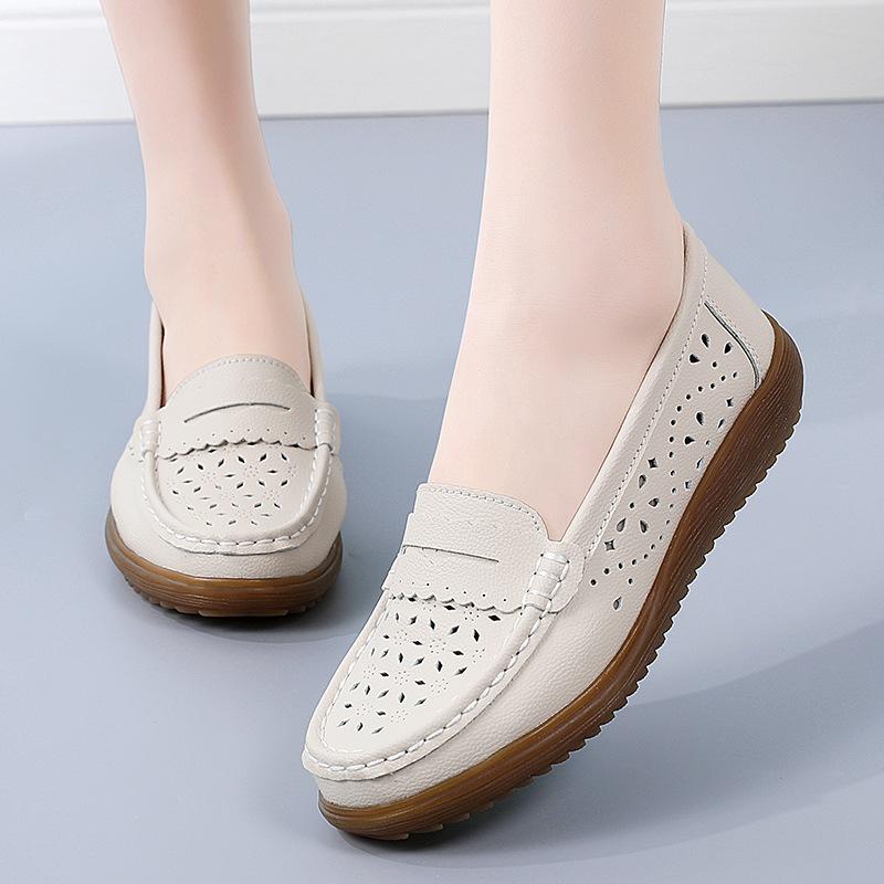 Genuine leather shoes spring and autumn soft-soled women s leather shoes middle-aged and elderly women s shoes with one foot 35
Genuine leather shoes spring and autumn soft-soled women s leather shoes middle-aged and elderly women s shoes with one foot 35