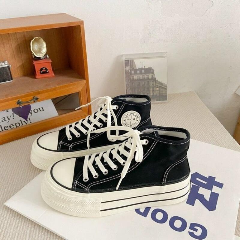 High-top canvas shoes women s autumn and winter new student flat-bottomed white shoes lace-up trendy women s shoes 35 чёрный
High-top canvas shoes women s autumn and winter new student flat-bottomed white shoes lace-up trendy women s shoes 35 чёрный