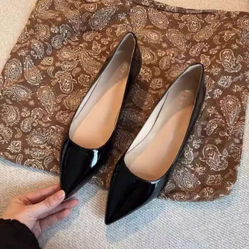 Patent leather flats pointed and shallow mouth 2025 spring new flat heel inner height increase sexy soft leather nude black single shoes women 34 чёрный
Patent leather flats pointed and shallow mouth 2025 spring new flat heel inner height increase sexy soft leather nude black single shoes women 34 чёрный
