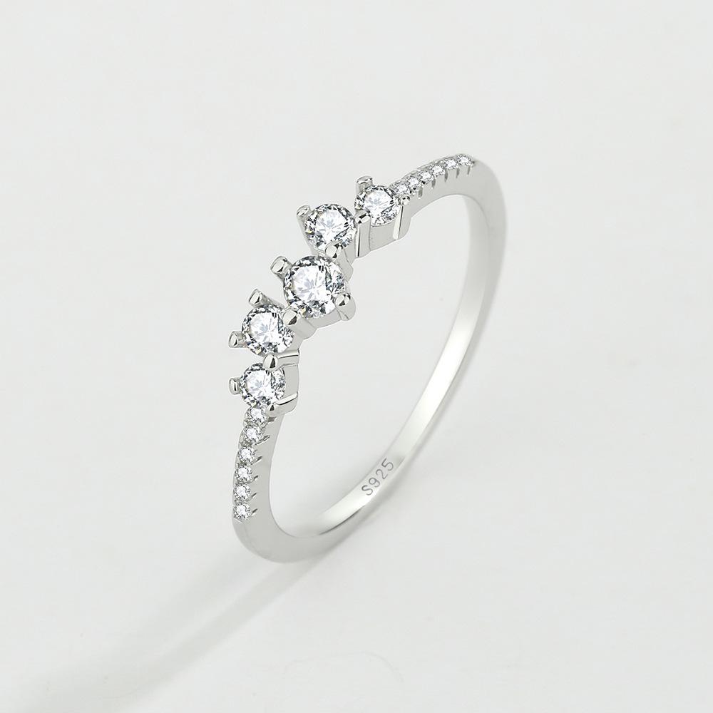 Japanese-Style S925 Sterling Silver Five-Diamond Pinky Ring for Women - Elegant Cold Wind Design Size 6
Japanese-Style S925 Sterling Silver Five-Diamond Pinky Ring for Women - Elegant Cold Wind Design Size 6