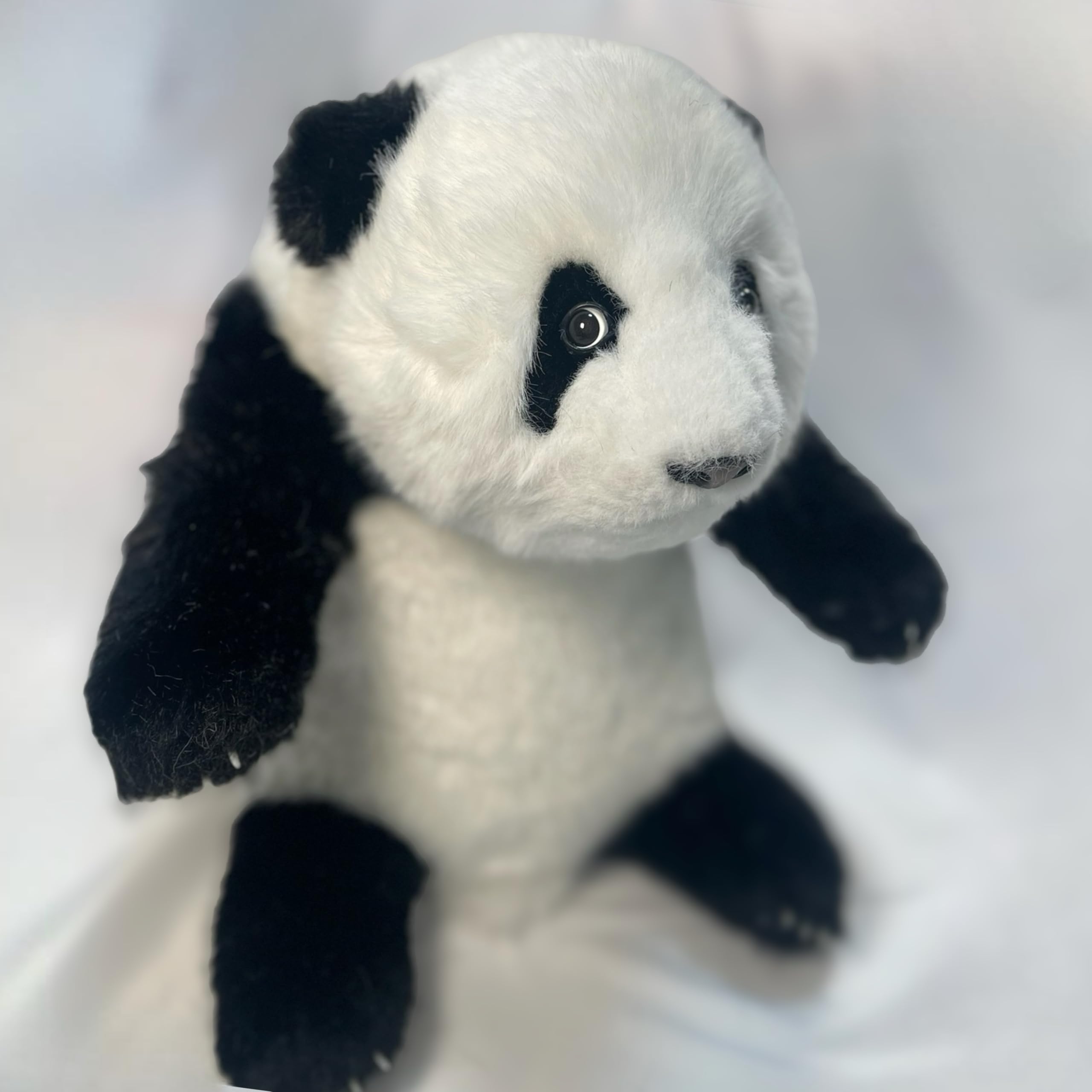 Реалистичная плюшевая игрушка Панда, Идеально подходит для Дней рождения, Юбилеев, Подарков, Дня защиты детей, Исцеления, Улыбок, Ободрения, Японские цветы, Мех Мех,
Реалистичная плюшевая игрушка Панда, Идеально подходит для Дней рождения, Юбилеев, Подарков, Дня защиты детей, Исцеления, Улыбок, Ободрения, Японские цветы, Мех Мех,