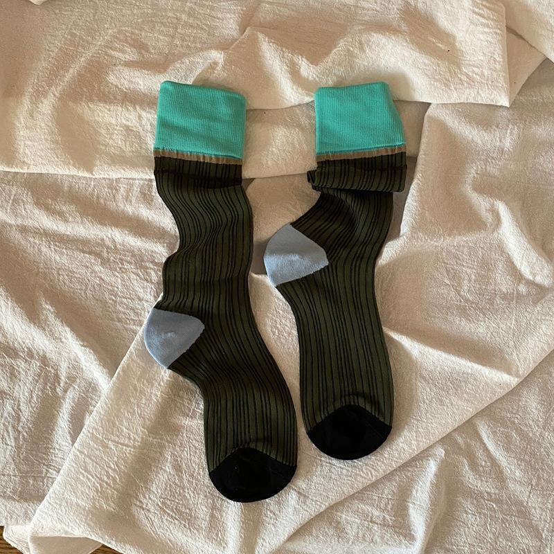 Женские летние тонкие дышащие носки из стекла и шелка, тонкие прозрачные полосатые носки средней длины и креативные цветные блоки 35-40
Женские летние тонкие дышащие носки из стекла и шелка, тонкие прозрачные полосатые носки средней длины и креативные цветные блоки 35-40