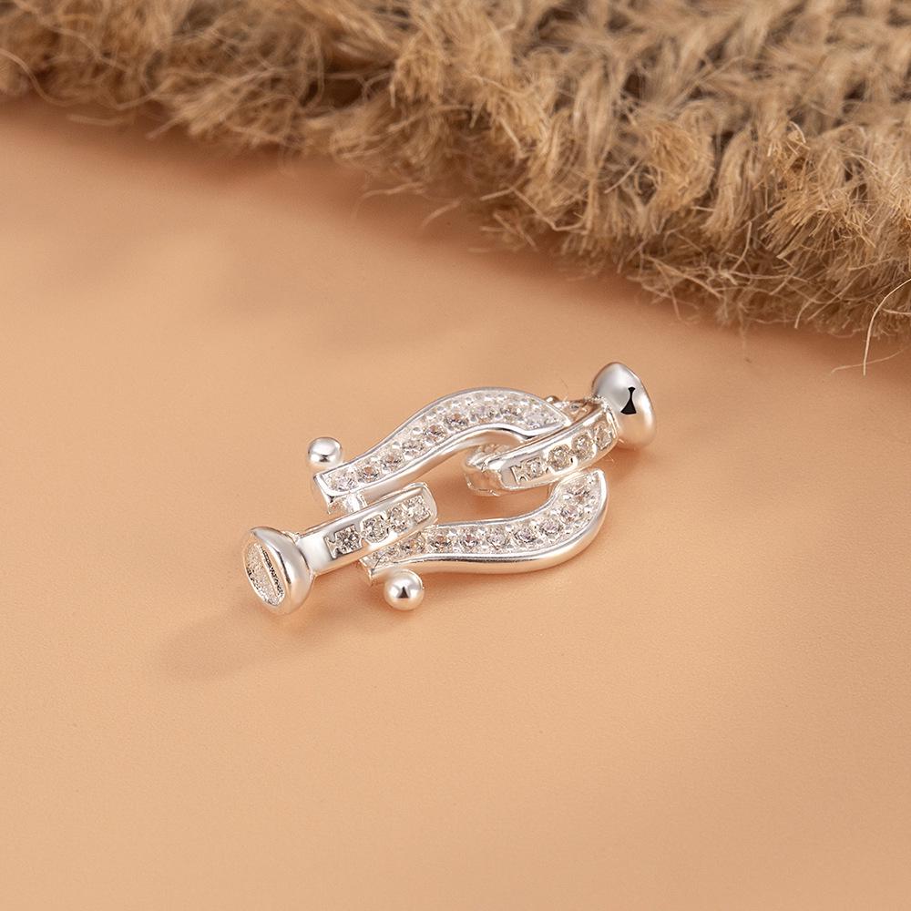 Sterling Silver S925 Horseshoe Clasp Connector for Necklaces & Bracelets S925 Silver (1.14g) срібний
Sterling Silver S925 Horseshoe Clasp Connector for Necklaces & Bracelets S925 Silver (1.14g) срібний