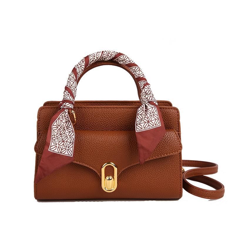 Весна и лето новая модная универсальная сумочка нишевый дизайн высокое чувство плечевая кроссбоди деловая сумка для поездок коричневый
Весна и лето новая модная универсальная сумочка нишевый дизайн высокое чувство плечевая кроссбоди деловая сумка для поездок коричневый