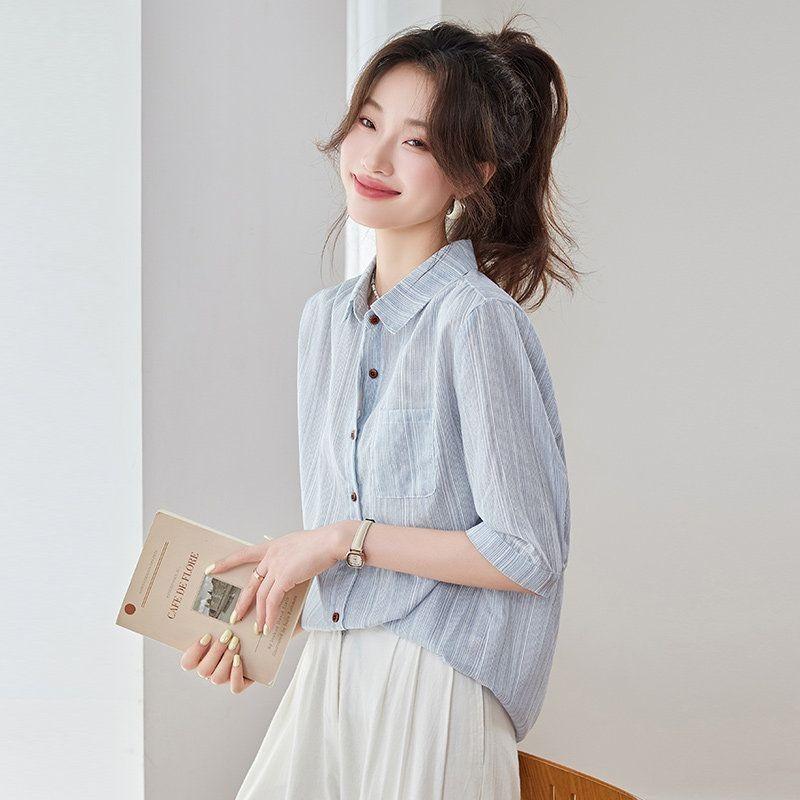 Womens Solid Color Textured Short Sleeve Button Up Shirt S
Womens Solid Color Textured Short Sleeve Button Up Shirt S