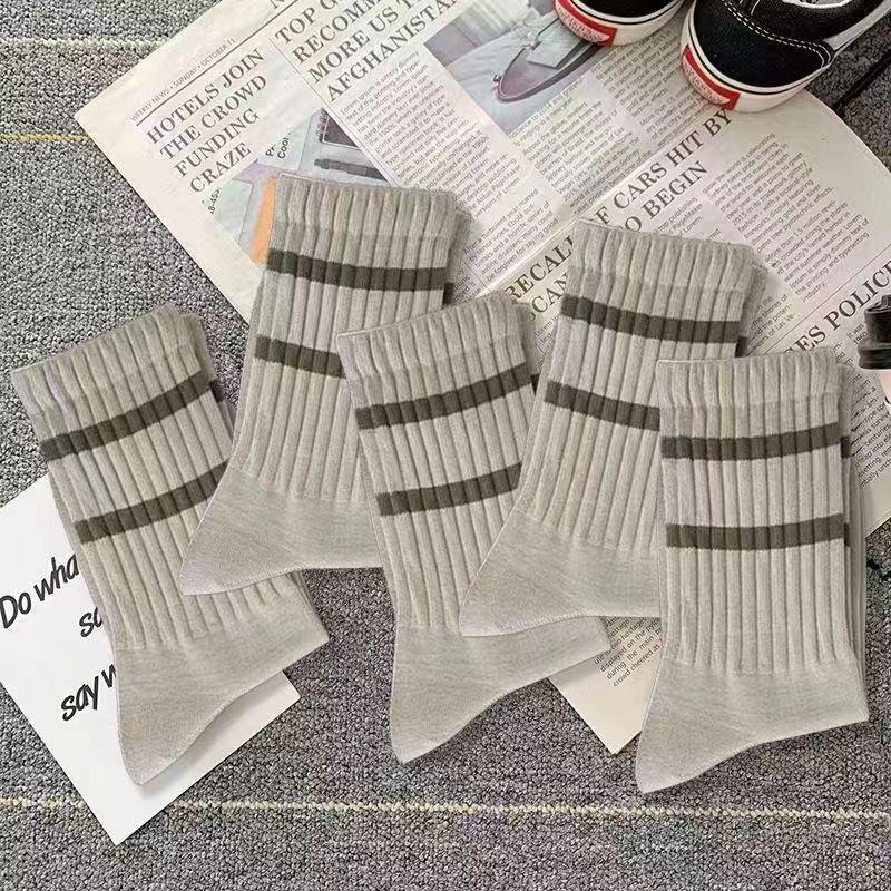 Men s Versatile Mid-Calf Socks - Solid Color Double Stripe, Odor-Resistant, Sweat-Absorbent, Casual Sports Style for Autumn & Winter One Size
Men s Versatile Mid-Calf Socks - Solid Color Double Stripe, Odor-Resistant, Sweat-Absorbent, Casual Sports Style for Autumn & Winter One Size