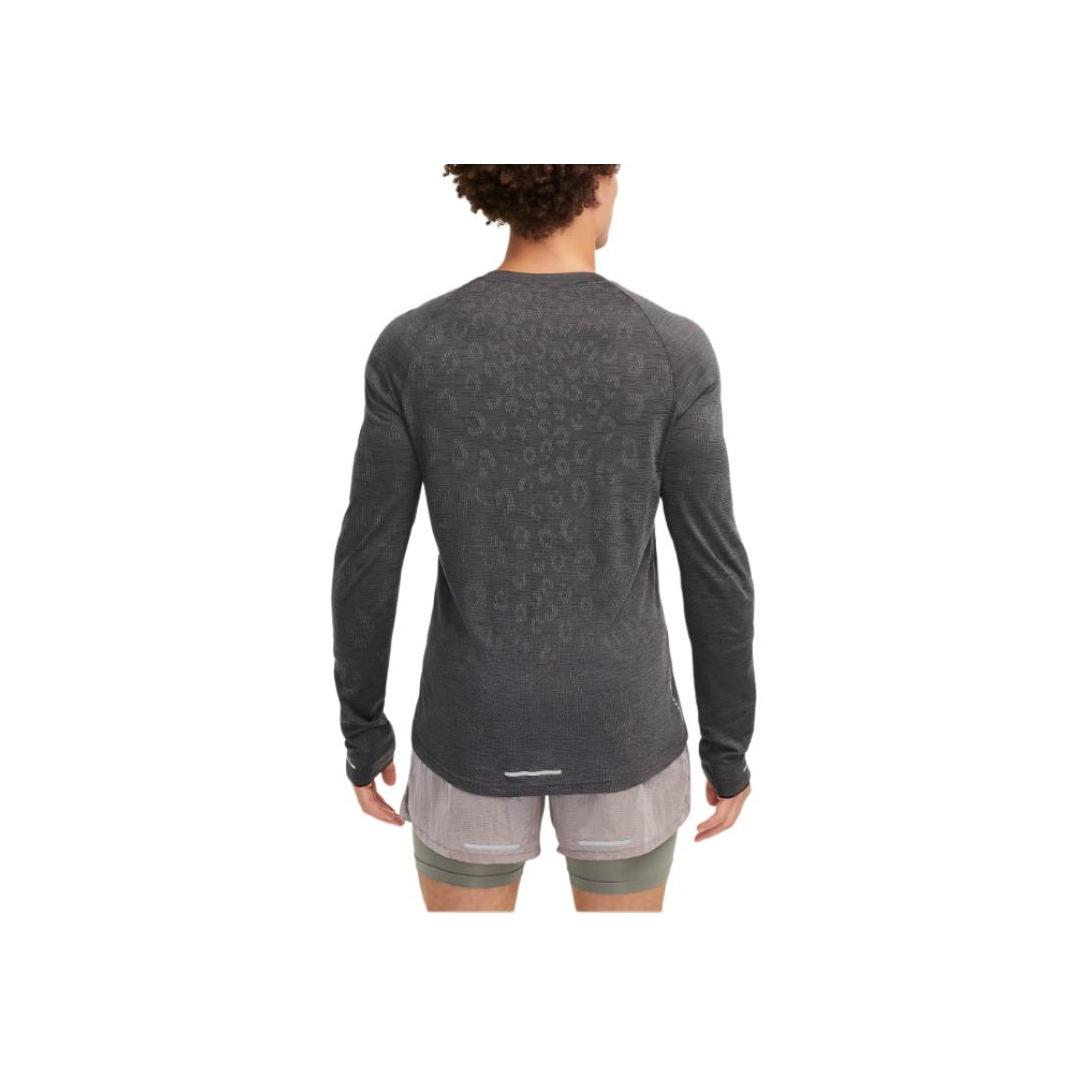 New Nike Running Division Men s Therma FIT Adv Long Sleeve Running Top FZ1125-010 XXL
New Nike Running Division Men s Therma FIT Adv Long Sleeve Running Top FZ1125-010 XXL