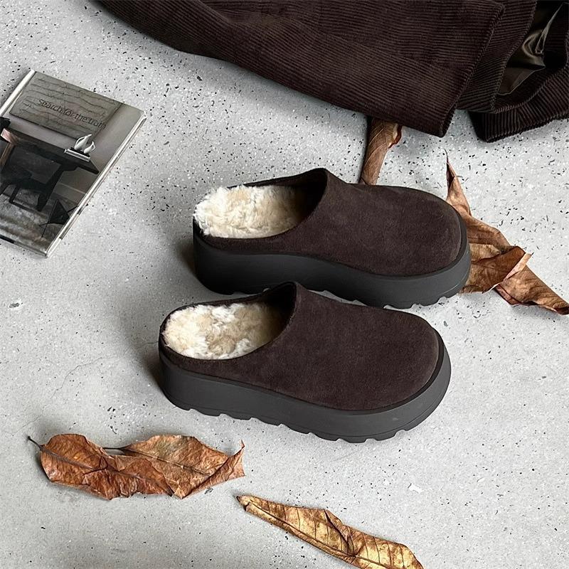 Suding интернет-знаменитость толстая подошва увеличивающая рост baotou полушлепанцы женские 2025 осень новый носить премиальное чувство ретро маффин подошва 40 малиновый
Suding интернет-знаменитость толстая подошва увеличивающая рост baotou полушлепанцы женские 2025 осень новый носить премиальное чувство ретро маффин подошва 40 малиновый