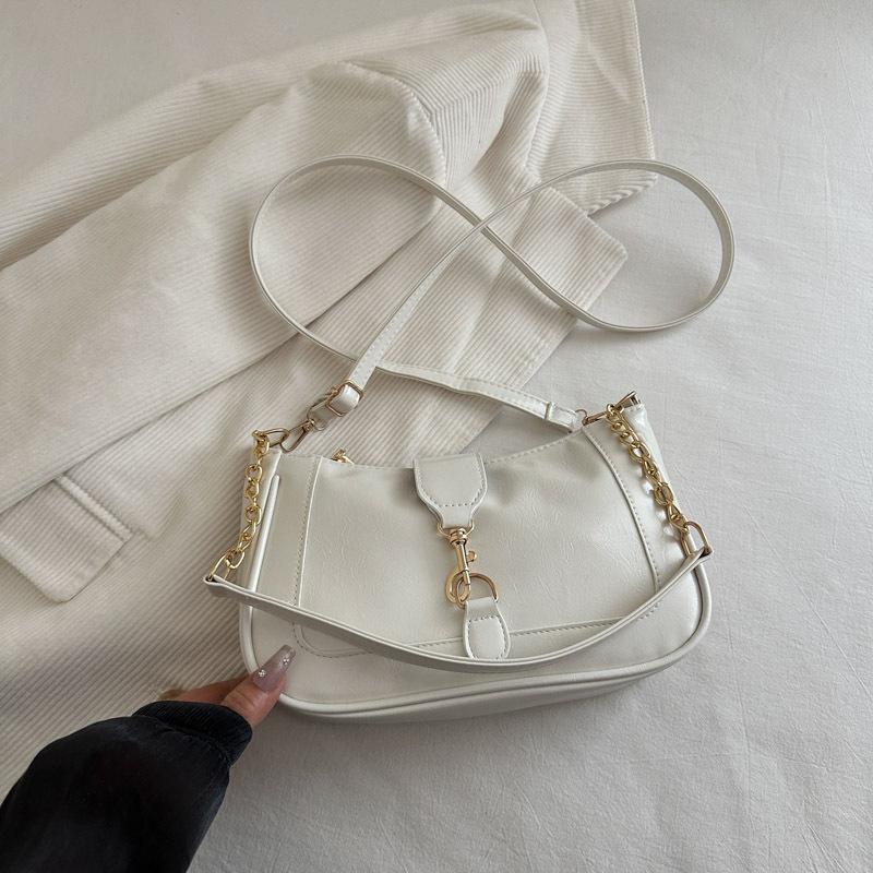 French light luxury chain underarm bag, new baguette bag, women s 2025 high-end fashion commuter versatile shoulder messenger bag
French light luxury chain underarm bag, new baguette bag, women s 2025 high-end fashion commuter versatile shoulder messenger bag