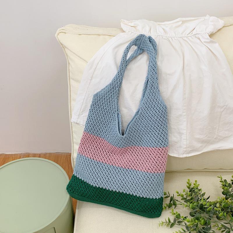 Retro contrasting striped woven bag women s hollow large-capacity commuting shoulder bag lazy versatile tote bag синий
Retro contrasting striped woven bag women s hollow large-capacity commuting shoulder bag lazy versatile tote bag синий