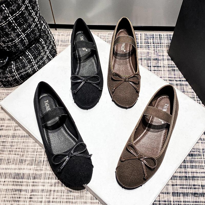 666-8 Large Size Shoes 41-43 Bow Elastic Band Mary Jane Flat Ballet Shoes Women s Single Shoes 35 чорний
666-8 Large Size Shoes 41-43 Bow Elastic Band Mary Jane Flat Ballet Shoes Women s Single Shoes 35 чорний