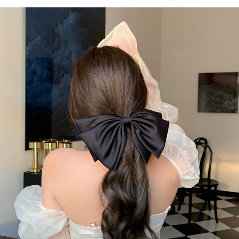 Elegant Satin Silk Large Bow Hair Clips Barrettes Women Girls Solid Black Ribbon Big Bowknot Hairpins Hair Accessories Fashion
Elegant Satin Silk Large Bow Hair Clips Barrettes Women Girls Solid Black Ribbon Big Bowknot Hairpins Hair Accessories Fashion