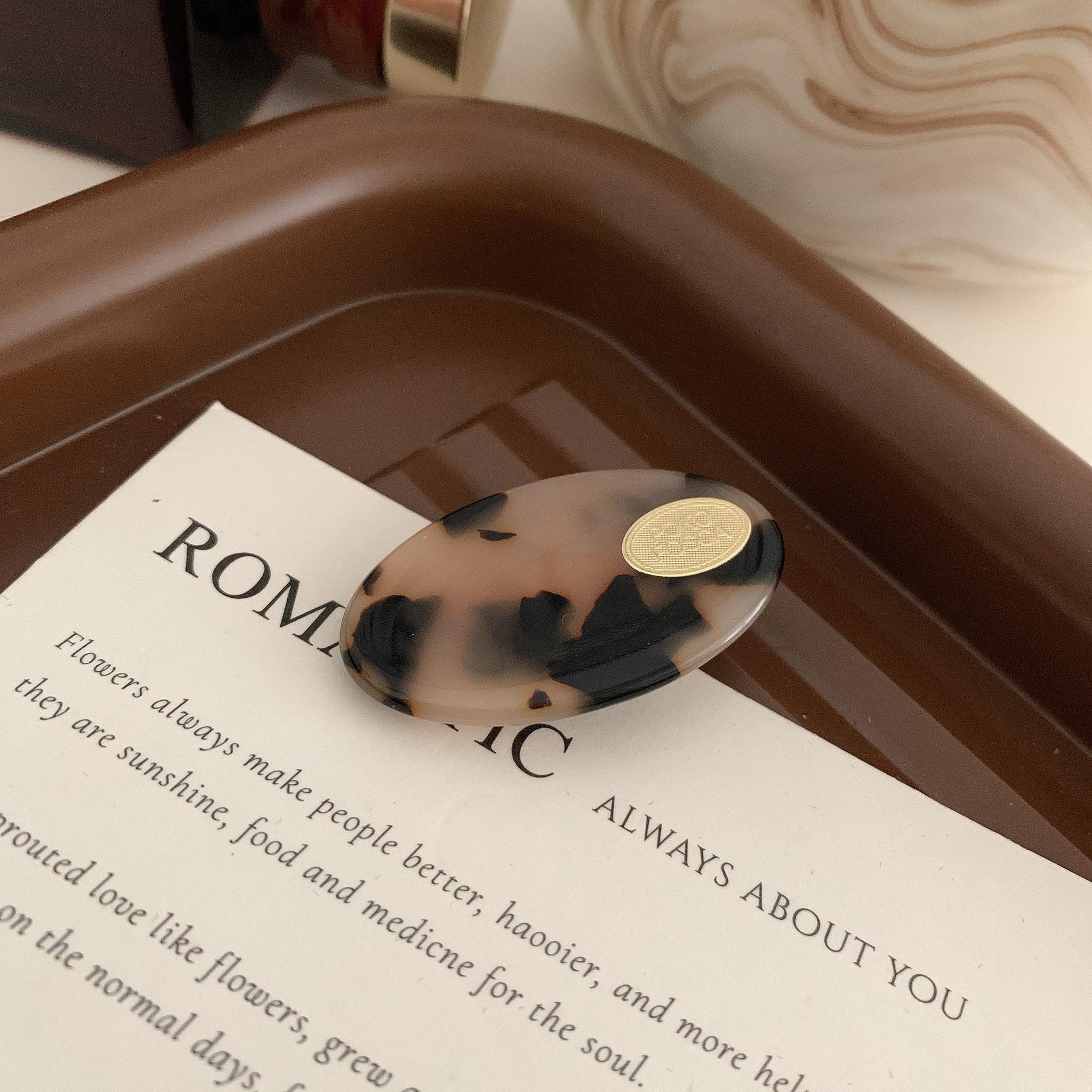 Korean Hair Clips for Women Elegant Colorful Solid Color Oval Marble Pattern Hair Barrettes Girls Hair Clip Hair Accessories New
Korean Hair Clips for Women Elegant Colorful Solid Color Oval Marble Pattern Hair Barrettes Girls Hair Clip Hair Accessories New