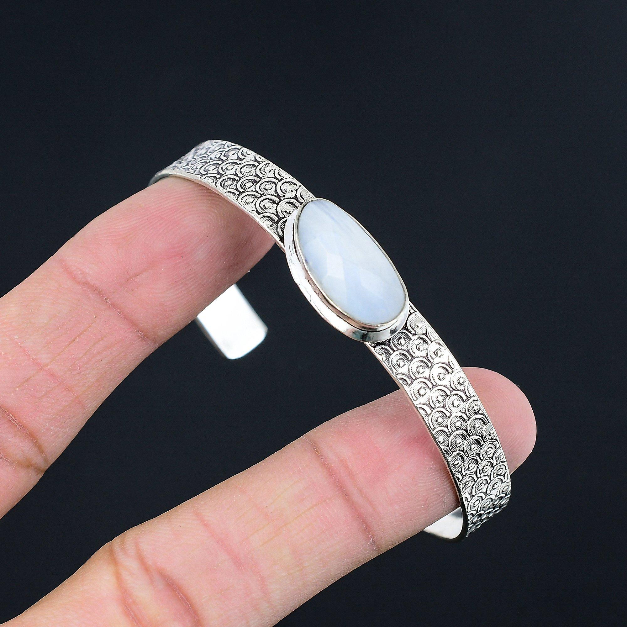 Oval Rainbow Moonstone Gemstone Engagement Anniversary Elegant Bangle 925 Silver Adjustable
Oval Rainbow Moonstone Gemstone Engagement Anniversary Elegant Bangle 925 Silver Adjustable