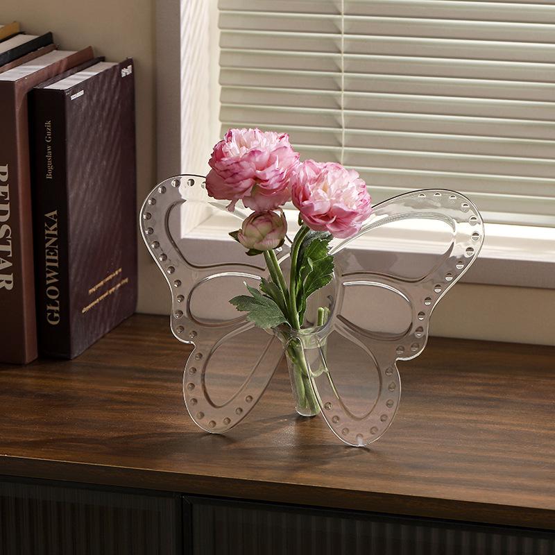 Transparent Butterfly Acrylic Flower Vase Three-Dimensional Flower Arrangement Accessories Butterfly Vase Home Decoration 1 pcs
Transparent Butterfly Acrylic Flower Vase Three-Dimensional Flower Arrangement Accessories Butterfly Vase Home Decoration 1 pcs