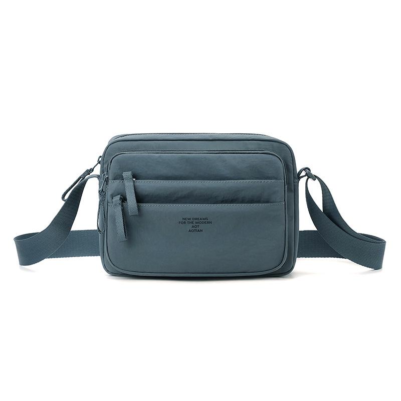 Outdoor Men s Shoulder Bag Multi-Compartment Crossbody Bag синій
Outdoor Men s Shoulder Bag Multi-Compartment Crossbody Bag синій
