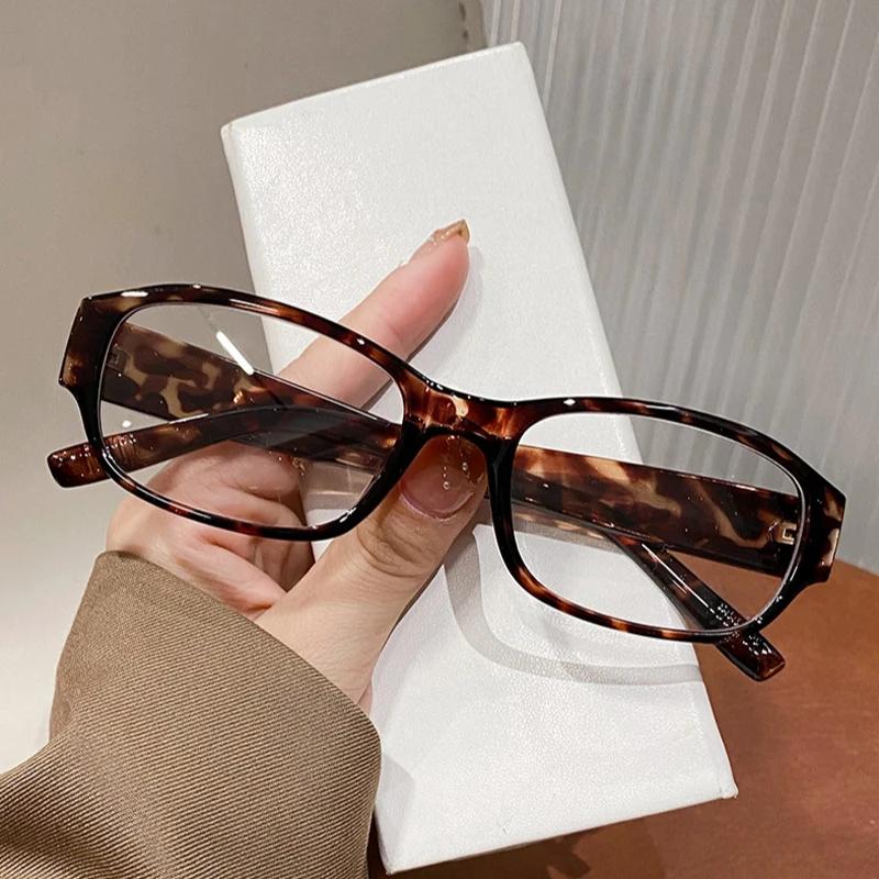 Fashion Retro Narrow-framed Glasses for Men Women Y2K Red Frame Anti-blue Light Eyeglasses Spicy Girl Decorative Optical Glasses леопардовый
Fashion Retro Narrow-framed Glasses for Men Women Y2K Red Frame Anti-blue Light Eyeglasses Spicy Girl Decorative Optical Glasses леопардовый