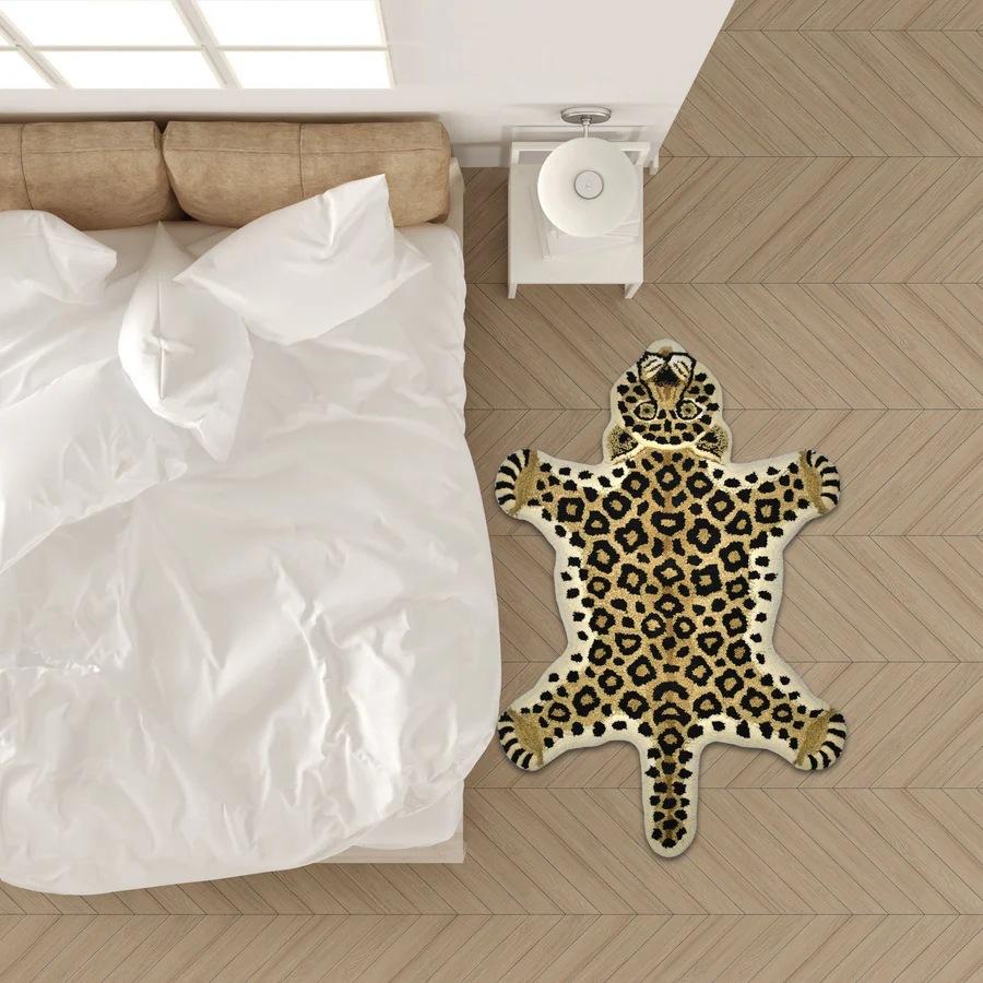 Cartoon Leopard Print Carpet Bedroom By The Bed Soft Foot Mat Living Room Sofa Non Slip Cushions Home Decoration 50x80cm 20x31inch
Cartoon Leopard Print Carpet Bedroom By The Bed Soft Foot Mat Living Room Sofa Non Slip Cushions Home Decoration 50x80cm 20x31inch