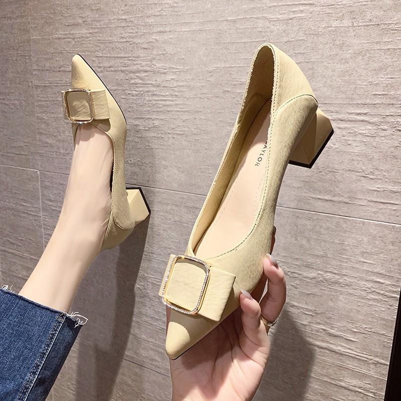 High Heels Woman Black Dress Shoes Chunky Heels Pointed Fashion Soft Leather Heels Shoe Non-Slip Pumps Women S Shoes
High Heels Woman Black Dress Shoes Chunky Heels Pointed Fashion Soft Leather Heels Shoe Non-Slip Pumps Women S Shoes