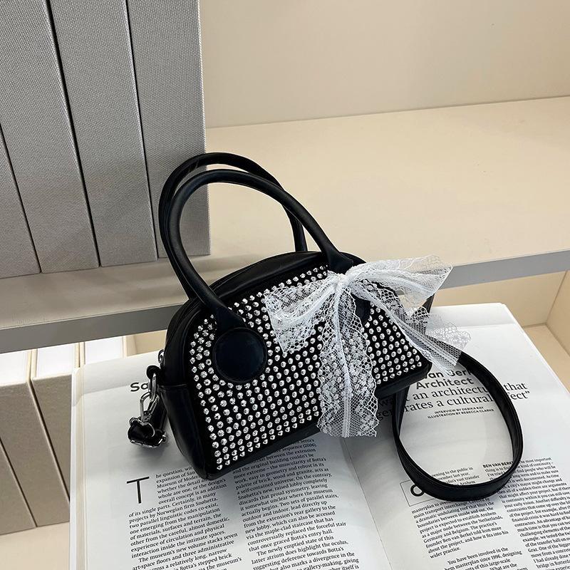 Simple fashion diamond-encrusted spring new retro versatile small square bag women s shiny texture temperament casual messenger bag
Simple fashion diamond-encrusted spring new retro versatile small square bag women s shiny texture temperament casual messenger bag