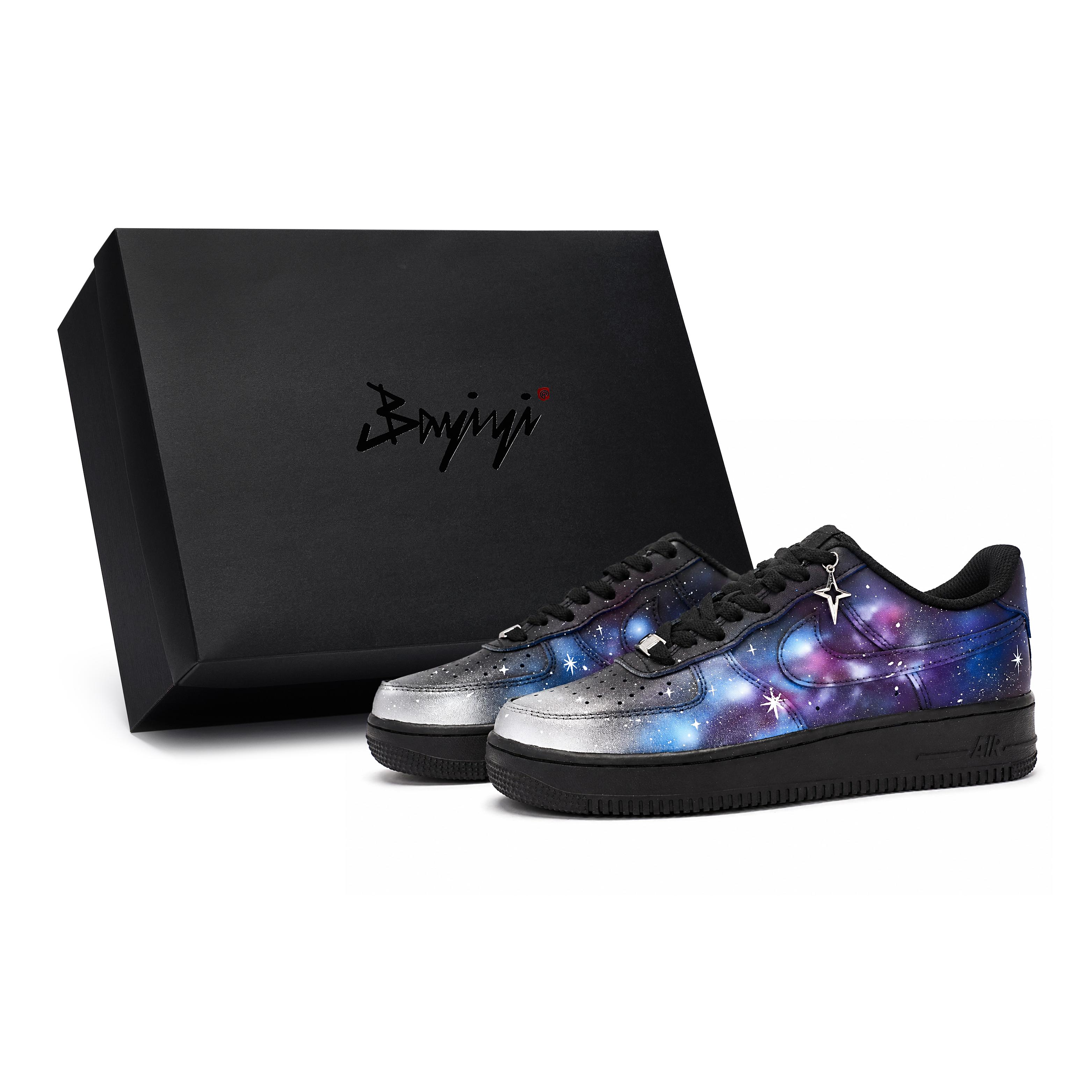 Nike Air Force 1 07 811 Manufacturing, Cycle, Special Shoe Box Low top Skateboard Shoes Unisex Black Blue Purple Silver CW2288-001(Team80-S-BOX) 35.5
Nike Air Force 1 07 811 Manufacturing, Cycle, Special Shoe Box Low top Skateboard Shoes Unisex Black Blue Purple Silver CW2288-001(Team80-S-BOX) 35.5