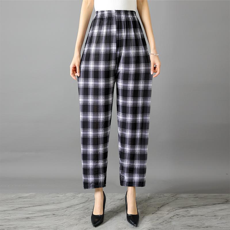 Ice silk cropped pants women s summer new drape printing straight Harlan pants mother casual pants cool pants women one size (fits up to approximately 85kg)
Ice silk cropped pants women s summer new drape printing straight Harlan pants mother casual pants cool pants women one size (fits up to approximately 85kg)