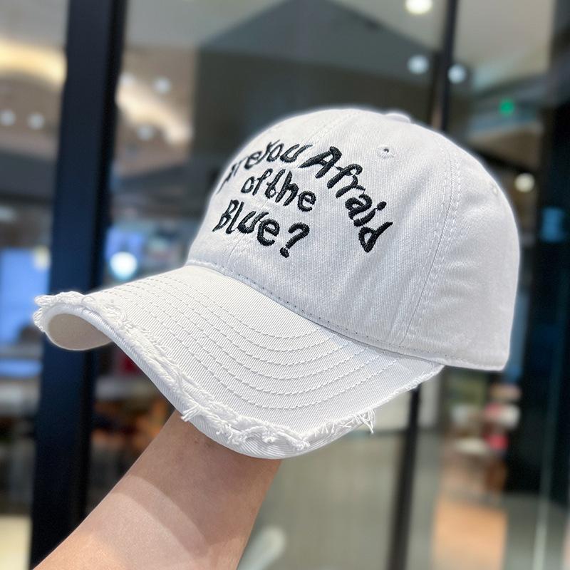 Retro fringed worn-out baseball cap, Korean version for street wear, curved brimmed duckbill cap,sun protection and sunshade hat Adjustable белый
Retro fringed worn-out baseball cap, Korean version for street wear, curved brimmed duckbill cap,sun protection and sunshade hat Adjustable белый