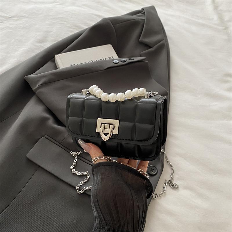 2025 Fashion Checked Change Bag Trendy Foreign Texture Simple Small Square Bag New Casual Versatile Shoulder Bag
2025 Fashion Checked Change Bag Trendy Foreign Texture Simple Small Square Bag New Casual Versatile Shoulder Bag