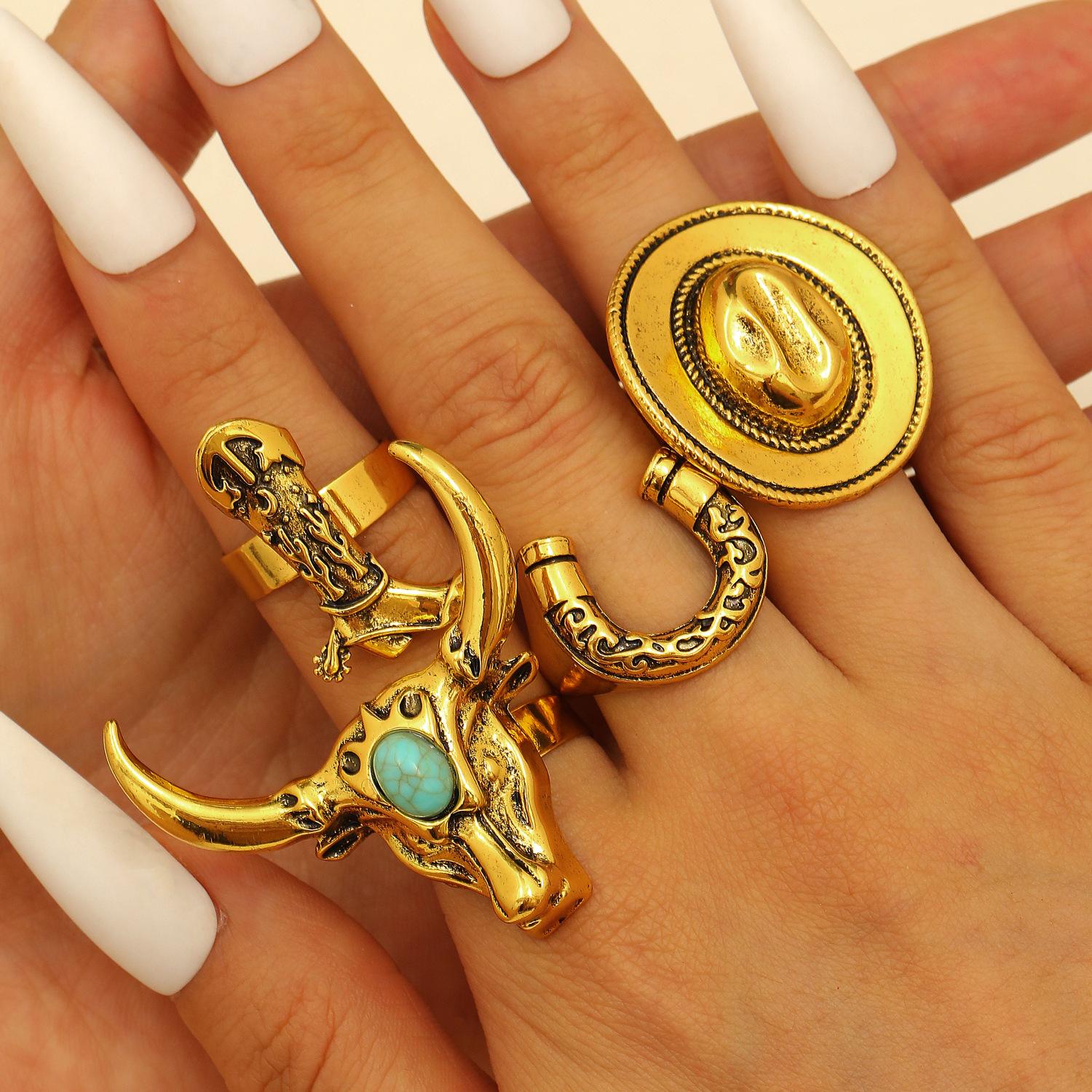 4Pcs/set Vintage Cowboy Ox Head Rings for Women Men Punk Hiphop Finger Rings Metal Exaggerated Personality Zircon Accessories
4Pcs/set Vintage Cowboy Ox Head Rings for Women Men Punk Hiphop Finger Rings Metal Exaggerated Personality Zircon Accessories