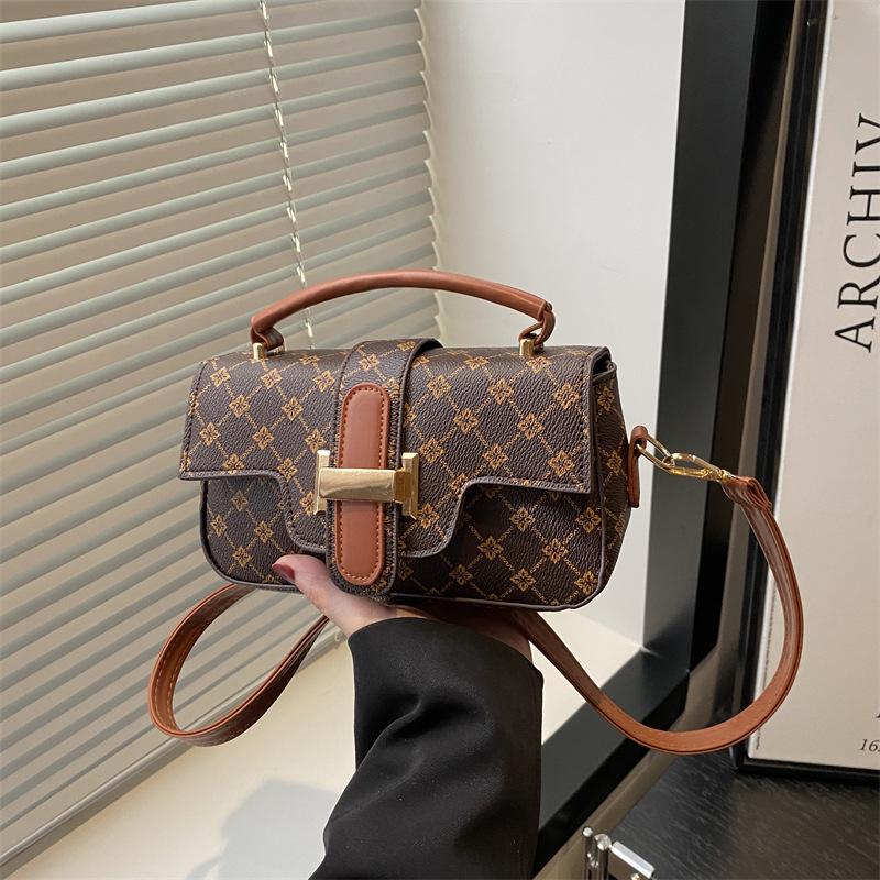 Трендовая мини-текстурированная женская зимняя сумка кроссбоди 2025 - Модная и универсальная кофейный
Трендовая мини-текстурированная женская зимняя сумка кроссбоди 2025 - Модная и универсальная кофейный