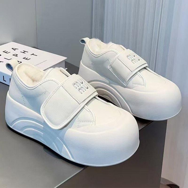 Velcro women s new autumn and winter velvet thickened and heightened thick-soled versatile big-headed bread shoes women 35
Velcro women s new autumn and winter velvet thickened and heightened thick-soled versatile big-headed bread shoes women 35