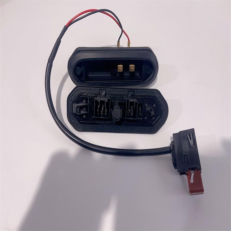 Compatible with Fiat Models: 1348483080, 6366C5, 1348484080, 1373238080 Yunuo
Compatible with Fiat Models: 1348483080, 6366C5, 1348484080, 1373238080 Yunuo